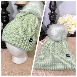 NWT The North Face Kids Youth/Junior Fur Pom Beanie Hat
